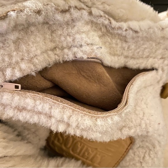 hide Society Shearling Jacket - vintage - Picture 13 of 16